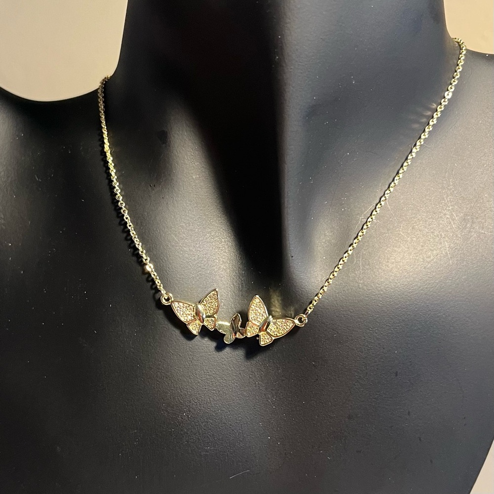 Elegant Gold Butterfly Necklace - Picture 4 of 5